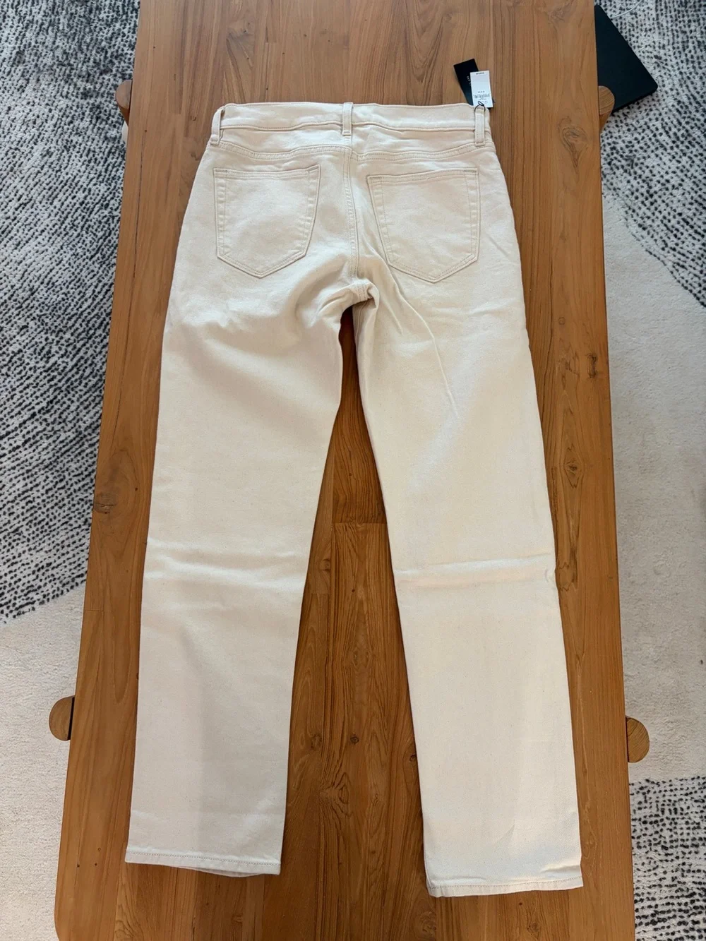 Banana Republic Beige Cream Straight Fit Jeans 31x32 NWT